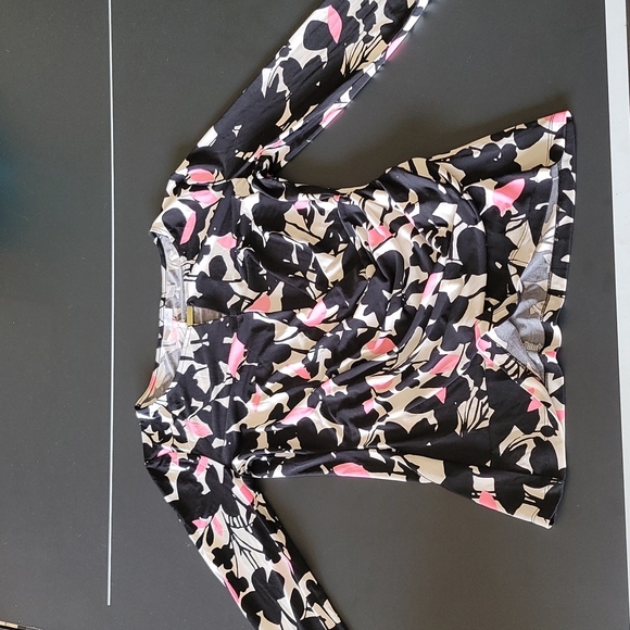 pink. cream. black. gold. - Picture 10 of 11